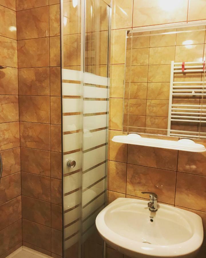 فندق Casa Bucurr Afumaţi المظهر الخارجي الصورة